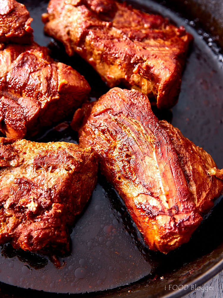 Thai Pork - Fried on cast iron pan | ifoodblogger.com