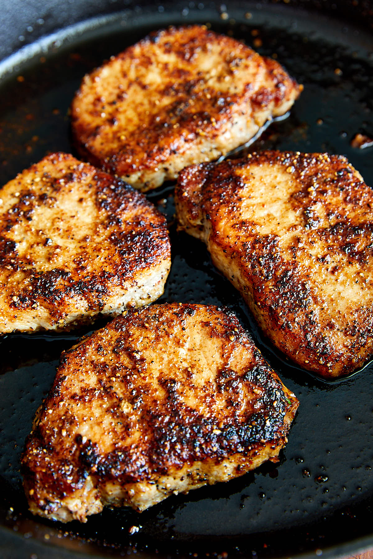 10-Minute Pan-Fried Boneless Pork Chops - i FOOD Blogger