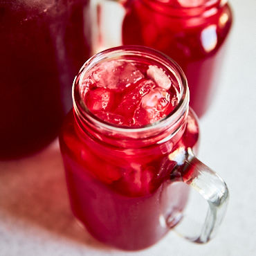 CRANBERRY JUICE WITH SPARKLING WATER