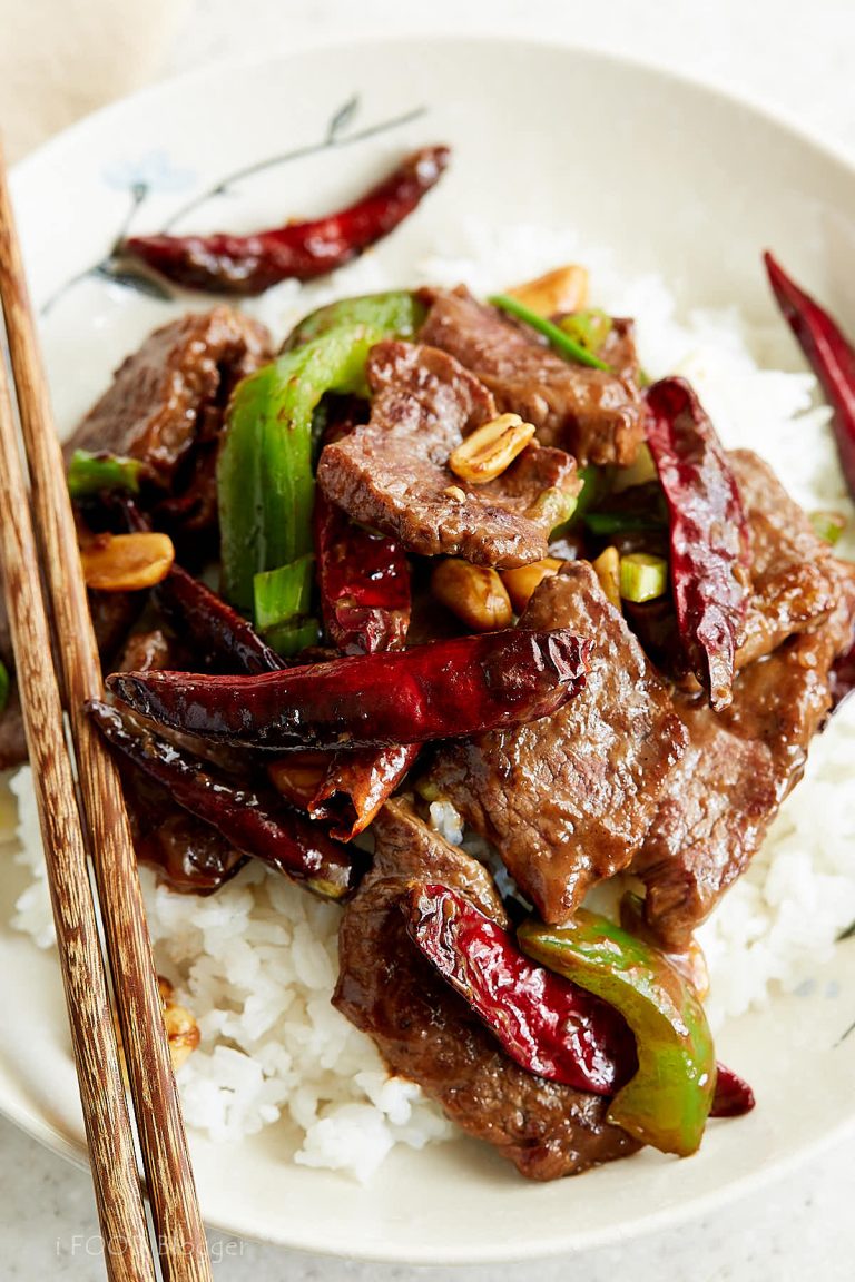 Kung Pao Beef (Traditional Recipe) i FOOD Blogger