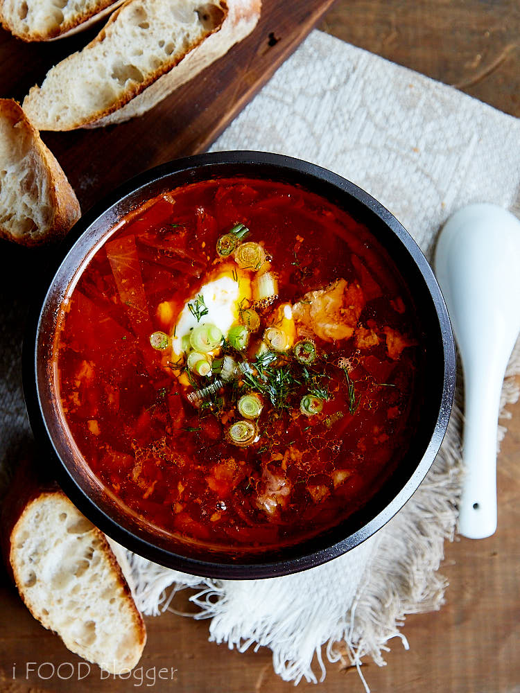 Traditional Ukrainian Borsch | ifoodblogger.com